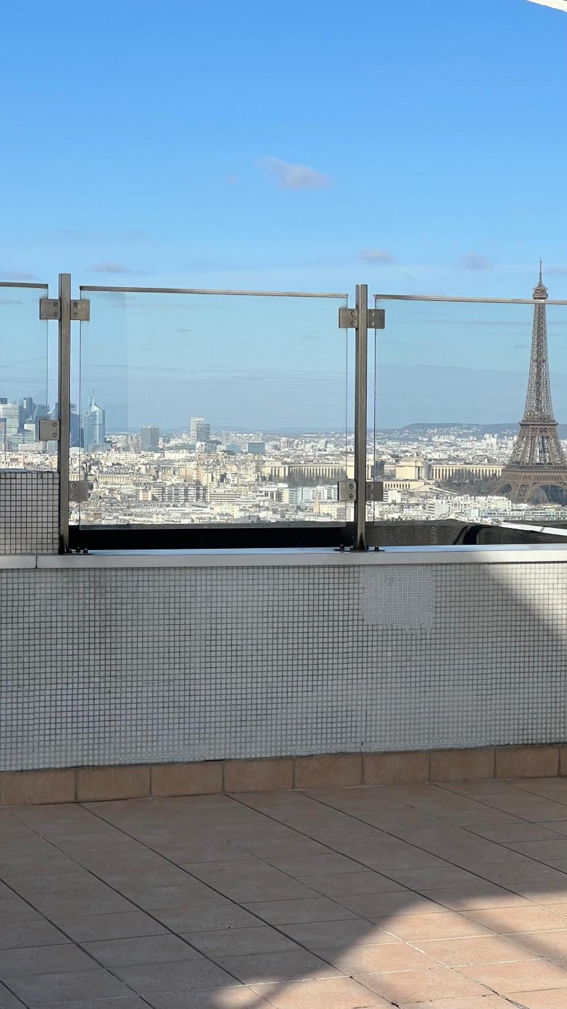 Bella Vista : Piscine & Vue Panoramique Parijs